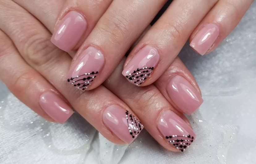 نمونه کار کاشت ژل | Gel Nails - کاشت و طراحی ناخن شماره 3 در سالن تخصصی تهران